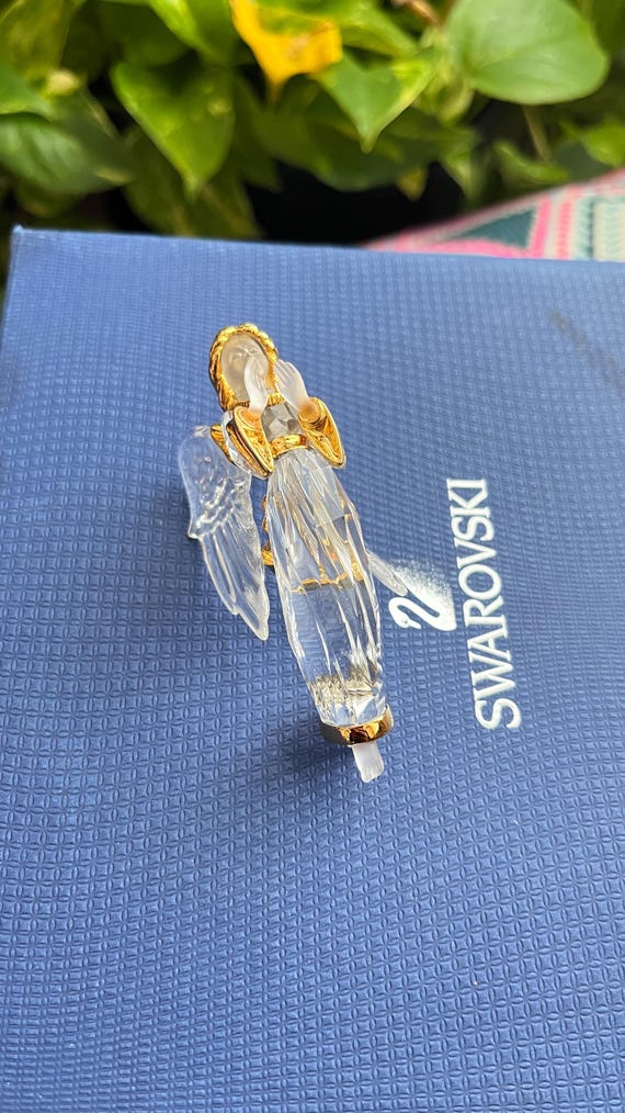 Swarovski Crystal Memories 2000 Annual Angel Ornament (item