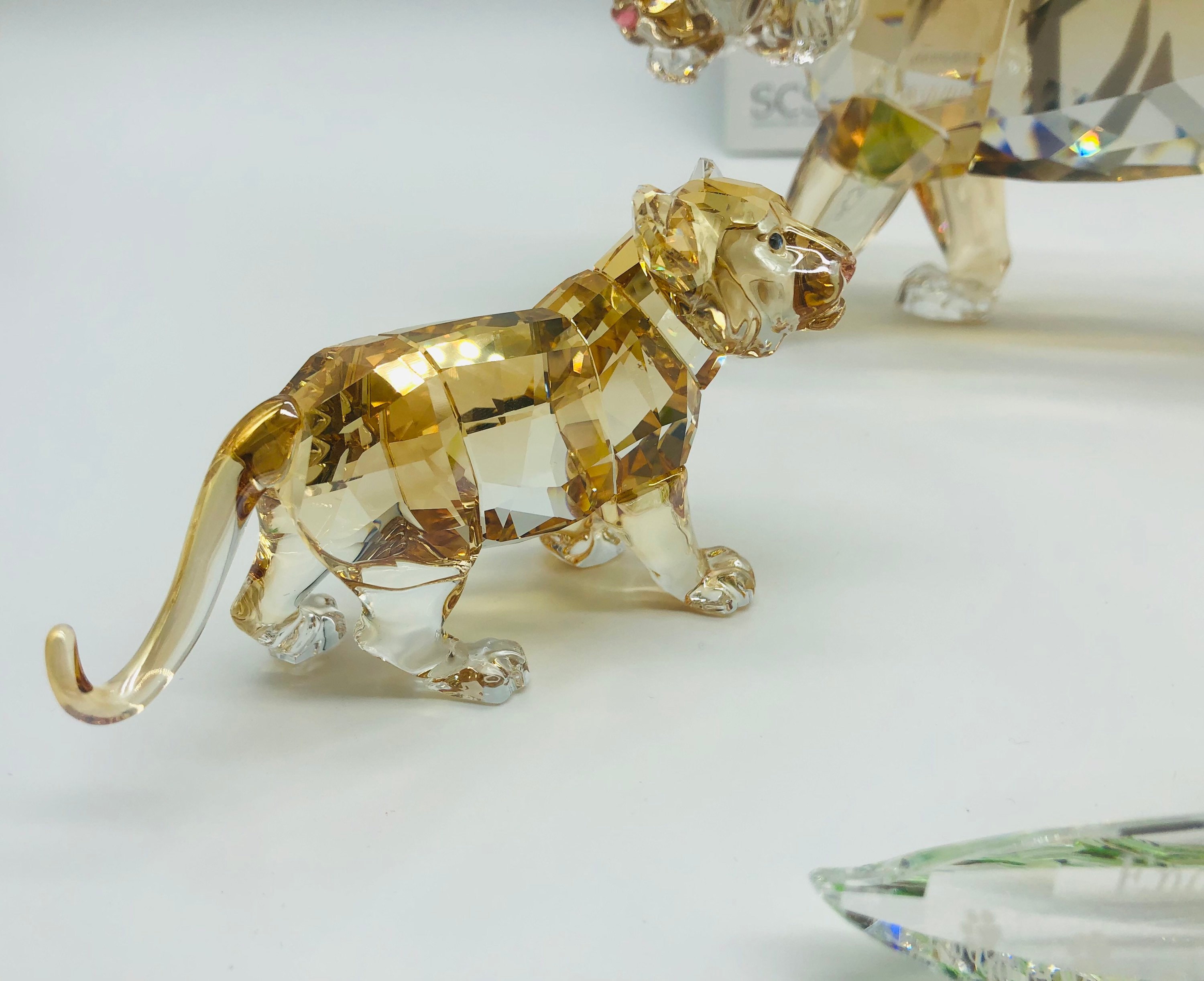 Swarovski Crystal Tiger Mom & 2 Cubs Endangered Wildlife
