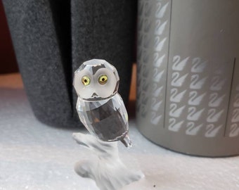 Swarovski crystal Owl Figurine w/ original box and COA