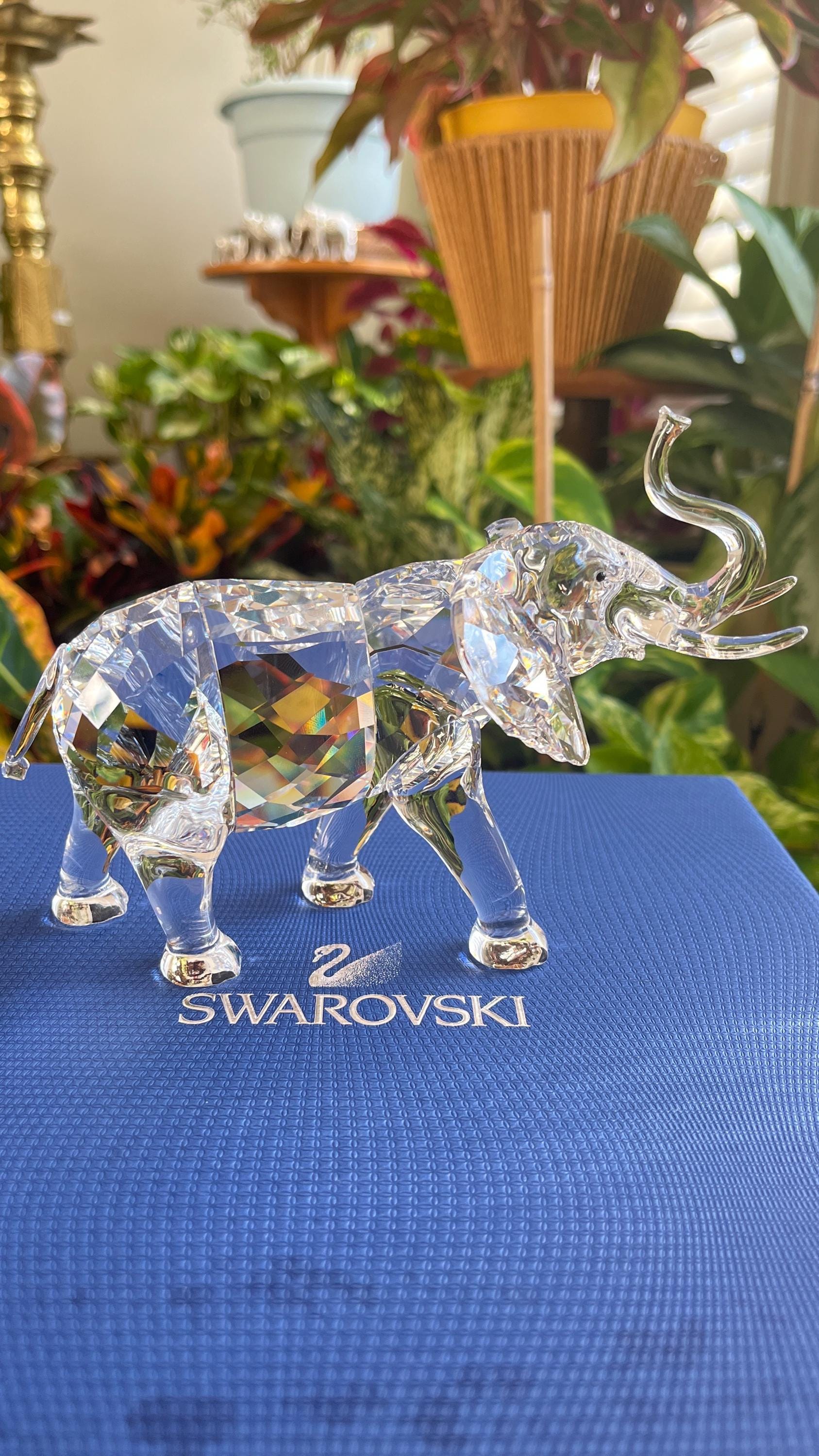 Swarovski Crystal 'mother Elephant' Figurine #678945 With Original