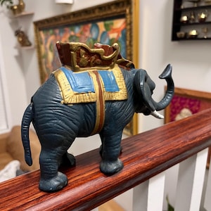 Vintage Cast iron Mechanical elephant bank