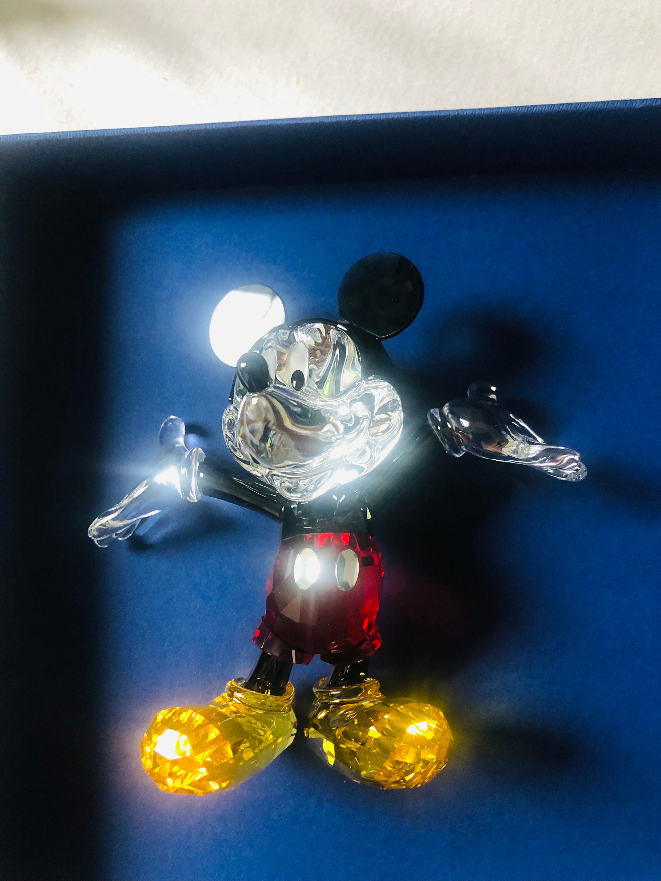 Swarovski Disney Mickey Mouse Figurine New in Box Color 1118830