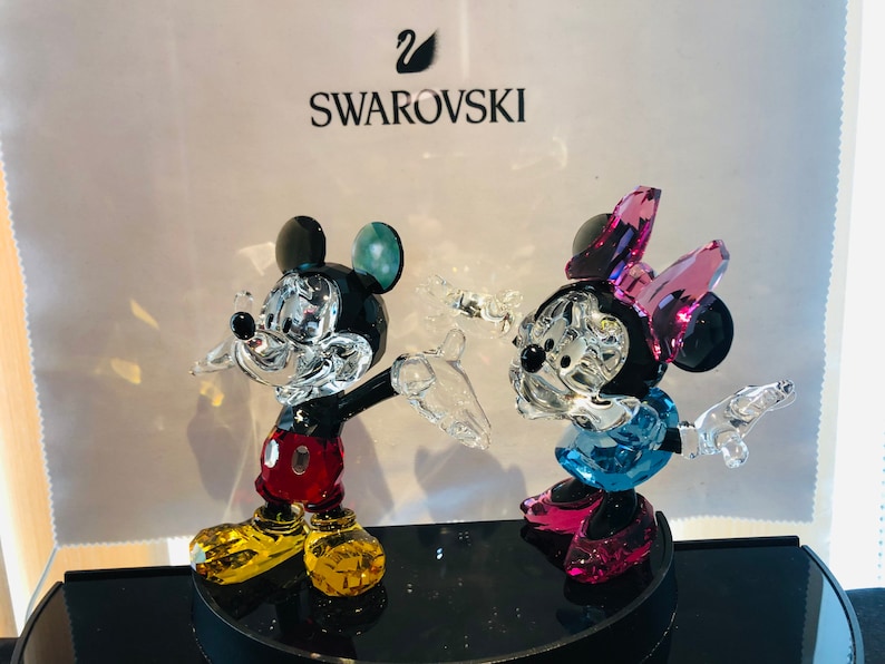 Swarovski Mickey and Minnie Mouse Disney figurines image 5