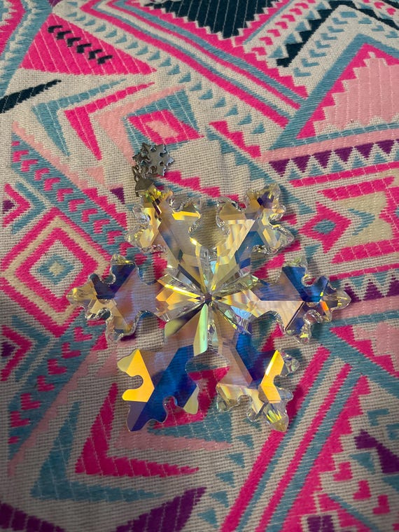 SWAROVSKI Crystal 2016 Annual Colored Large Star Snowflake