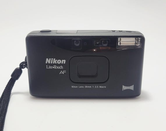 Nikon Lite Touch AF (AF600) Vintage 35mm Film Point and Shoot