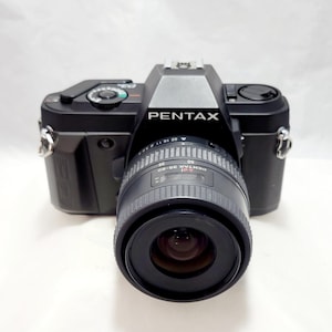 Pentax P3n - Vintage 35mm Film SLR Camera