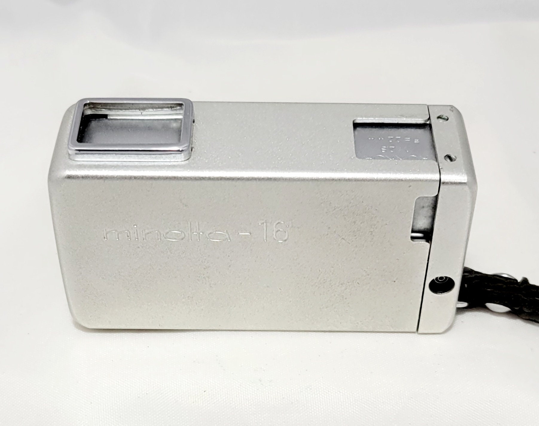 Minolta-16 Vintage 16mm Film Miniature Camera