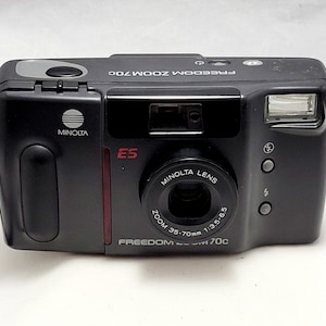 Minolta Freedom Zoom 70c - Vintage 35mm Film Point and Shoot Camera