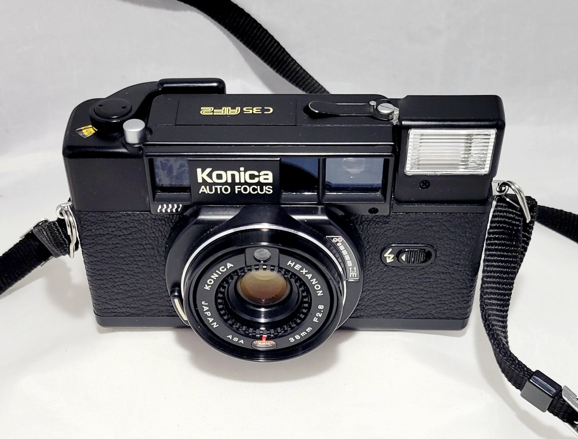 【希少 完動品】Konica C35 AF2 フィルムカメラ 動作確認済 レッド C35 Af2 完動品】Konica C35 AF2 フィルムカメラ 動作確認済み