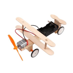 Kit educativo Aereo giocattolo alimentato da ventola fai-da-te Migliora le abilità pratiche Progetti scientifici per ragazzi e ragazze