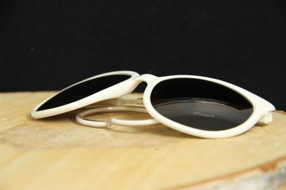 Vintage 1980's Vuarnet 002 White Cat Eye Sunglasses P… - Gem