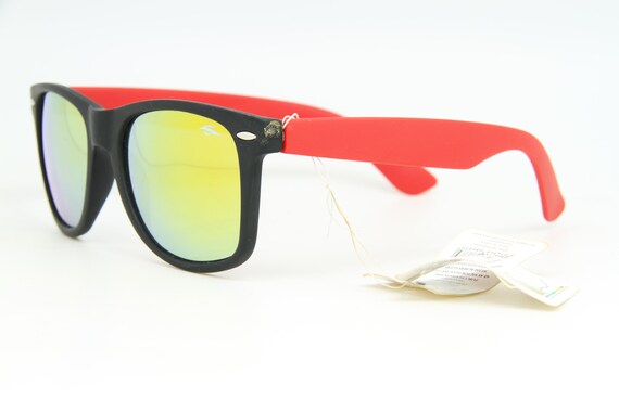 FURCOM EN 1836 Black Red Square Sunglasses CAT 3 UV400
