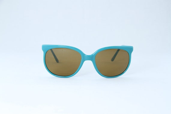 Vintage 1980's Vuarnet 002 Aqua Green Cat Eye Sun… - image 1