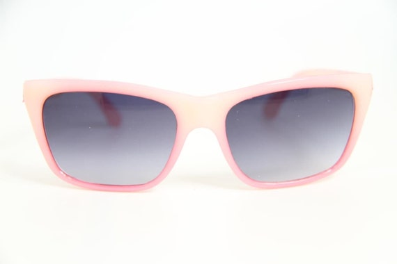 Vintage Bolle 006 Pink (rose) Sunglasses Gray Gradient  display picture 3