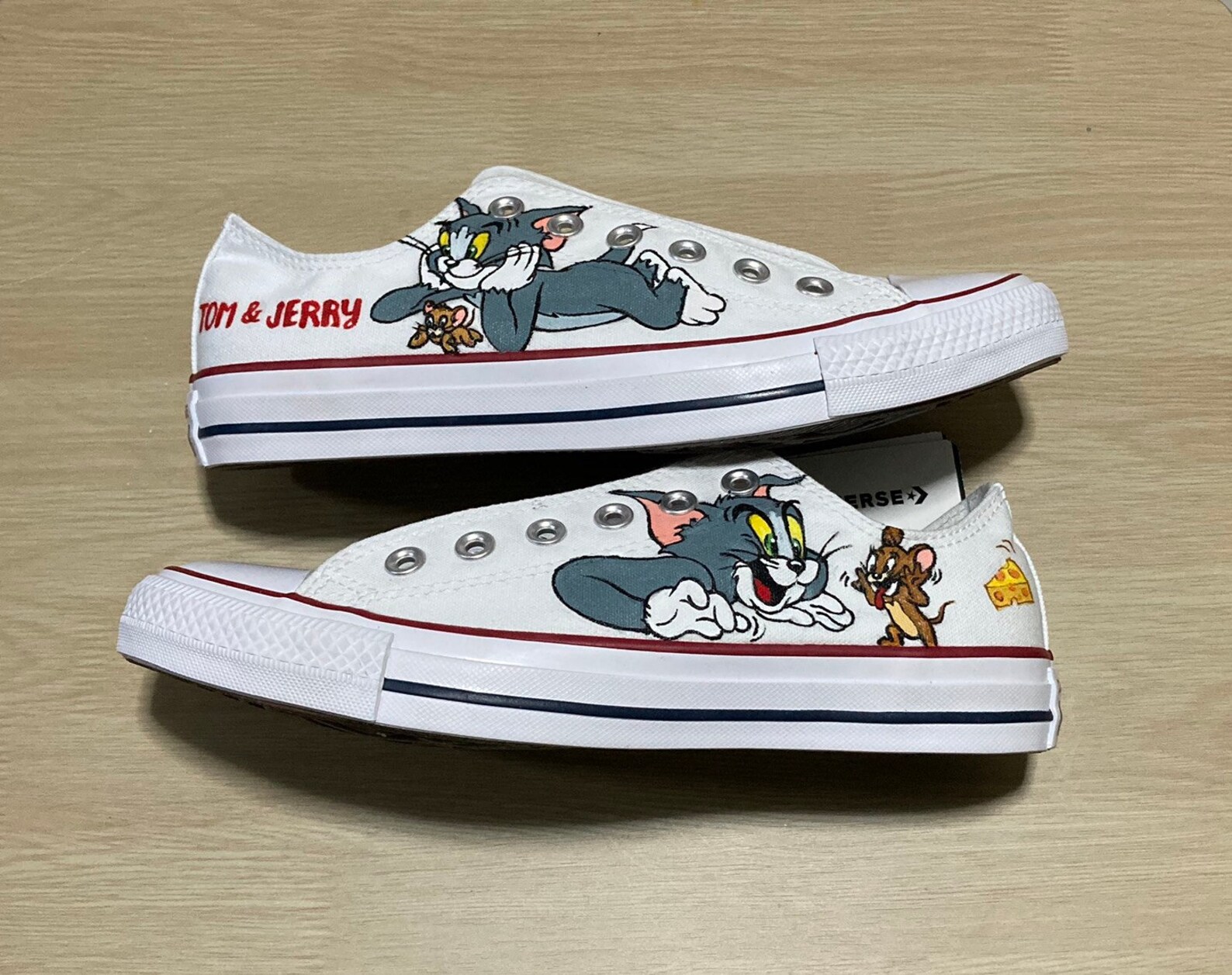 converse tom and jerry