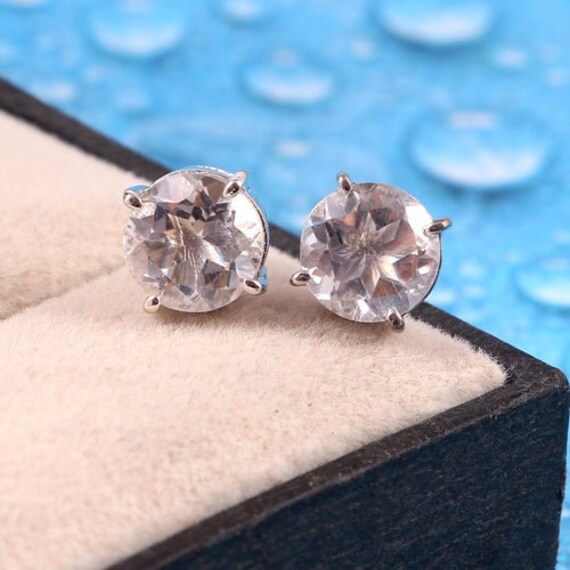 Boucles D'oreilles En Argent Massif Avec Cristal De Roche Naturel - Style Boucle élégante