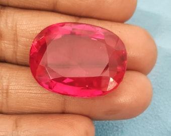 Rubí sintético ovalado facetado de 62,90 quilates / Rubí sintético rojo brillante / Gema suelta para la fabricación de joyas y artesanía.