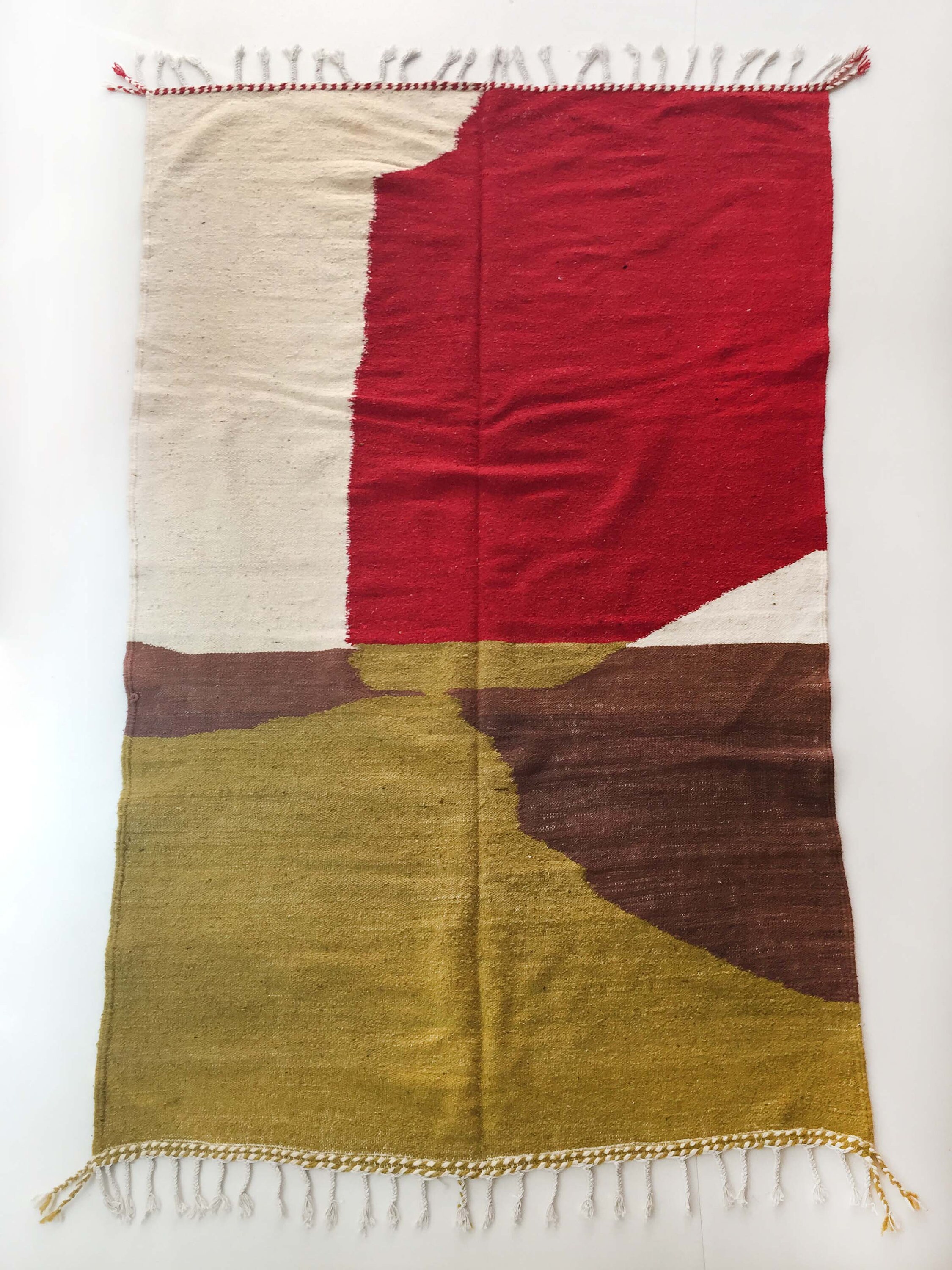 Tapis Berbère Marocain Kilim Écru à Motifs Colorés 253x148cm