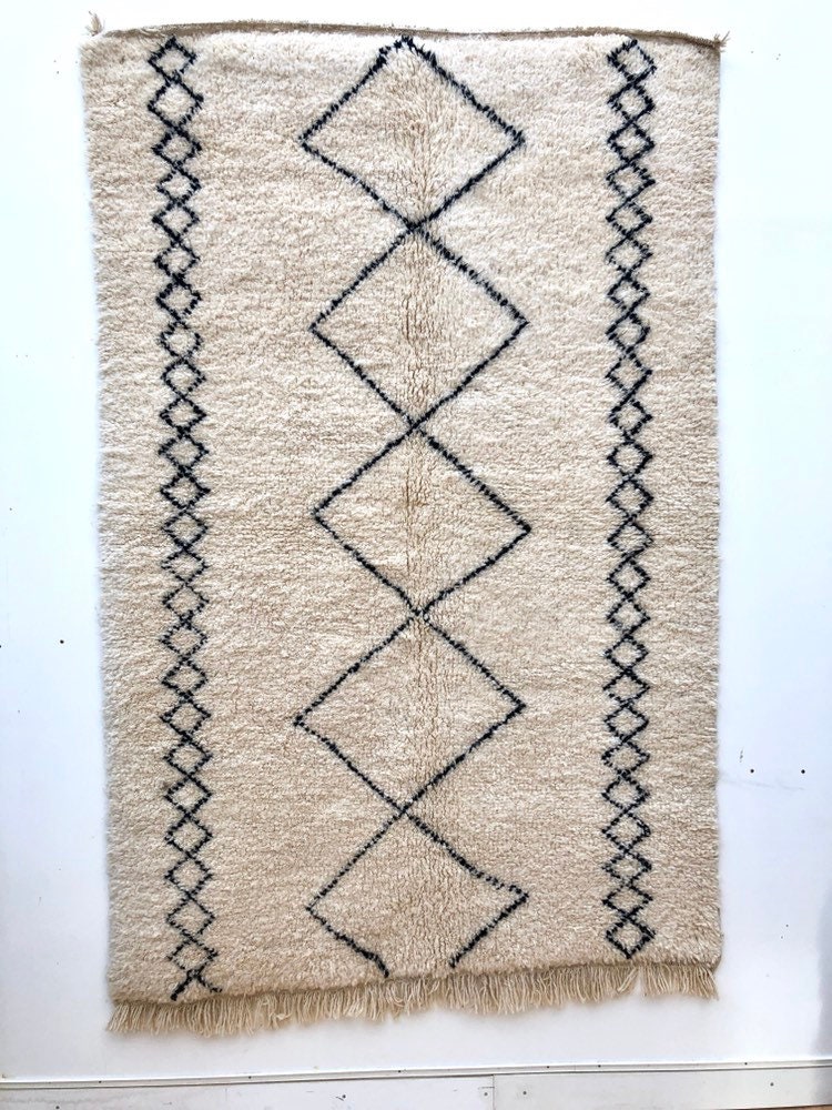 Tapis Berbère Beni Ouarain à Motifs Géométriques Noirs 2, 31x1, 52M