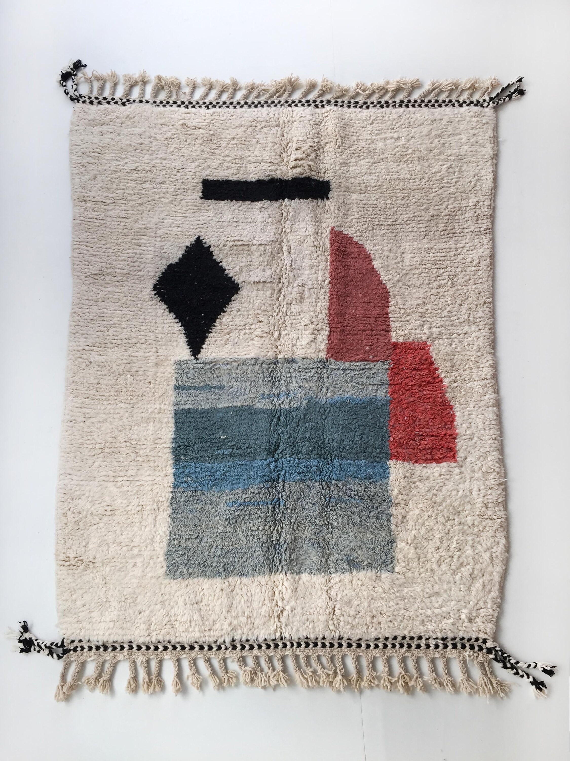 Tapis Berbère Beni Ouarain Écru à Motifs Colorés 244x176cm