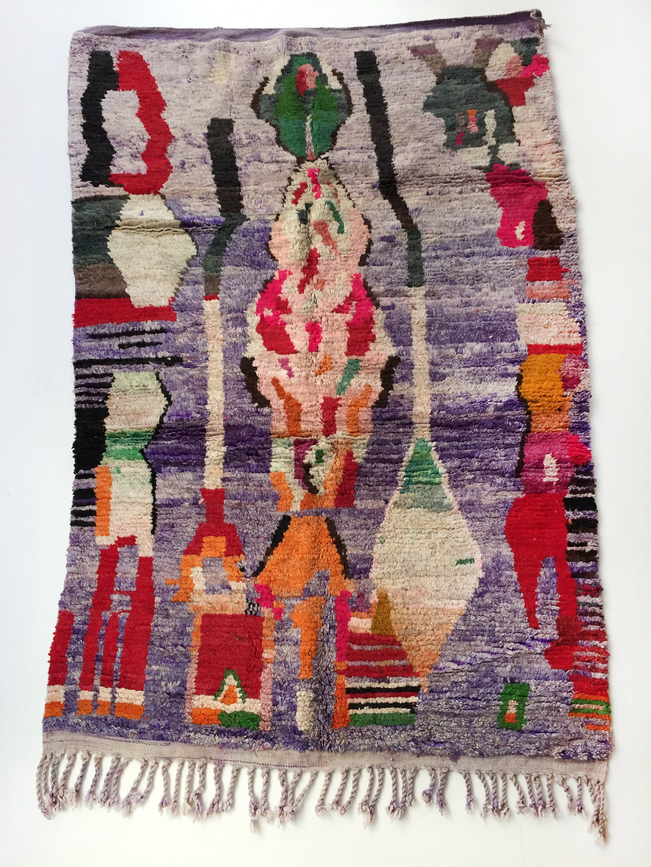 Tapis Berbère Boujaad Violet Moucheté à Motifs Colorés 248x160cm