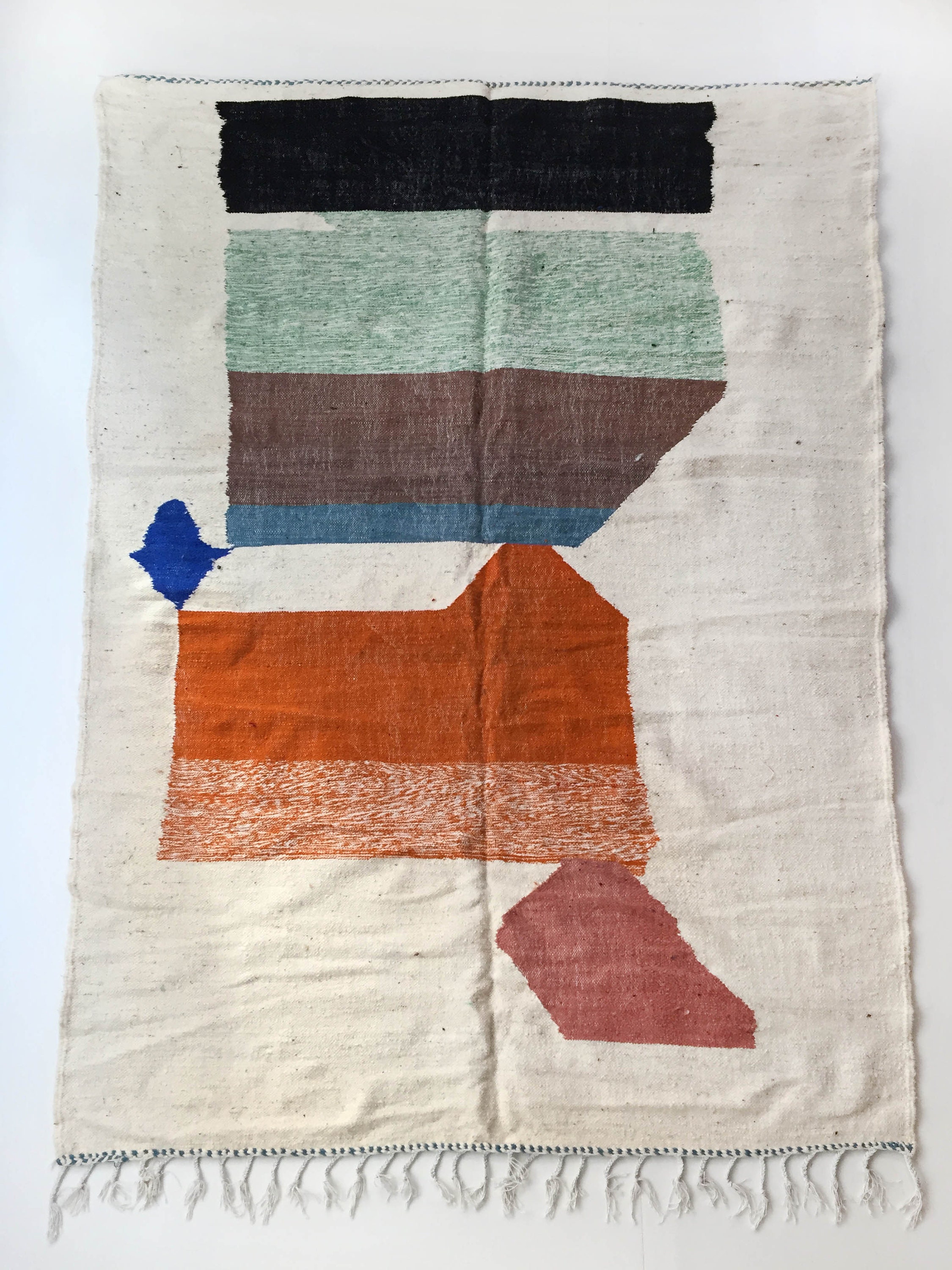 Kilim Berbère Marocain Écru à Motifs Colorés 283x187cm