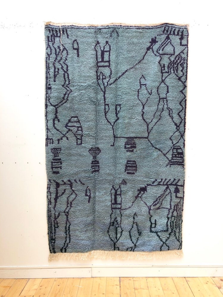 Tapis Berbère Azilal Bleu Gris à Motifs Prune et Vert 2, 36x1, 46M