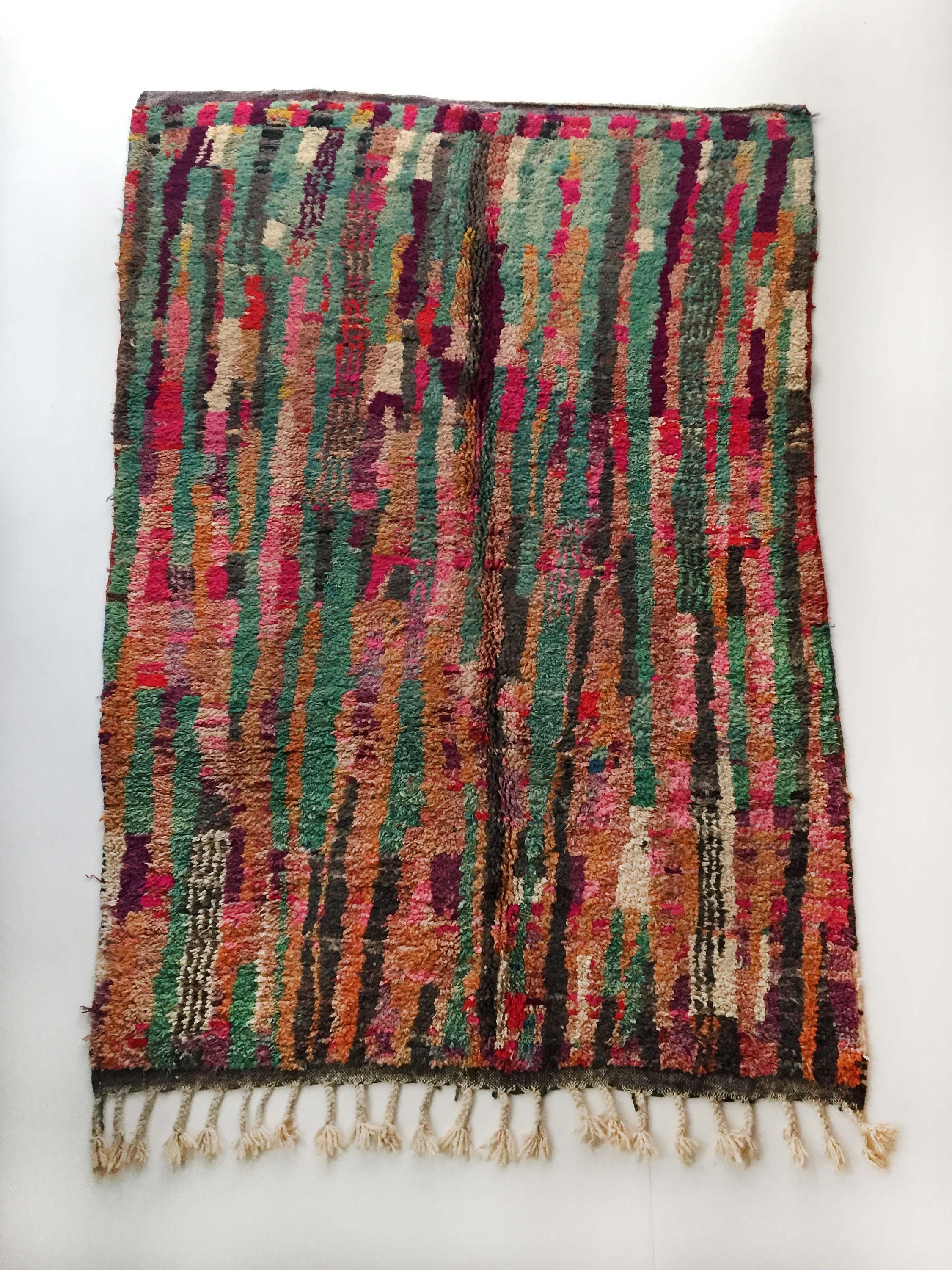 Tapis Berbère Marocain Boujaad à Motifs Colorés 240x155cm