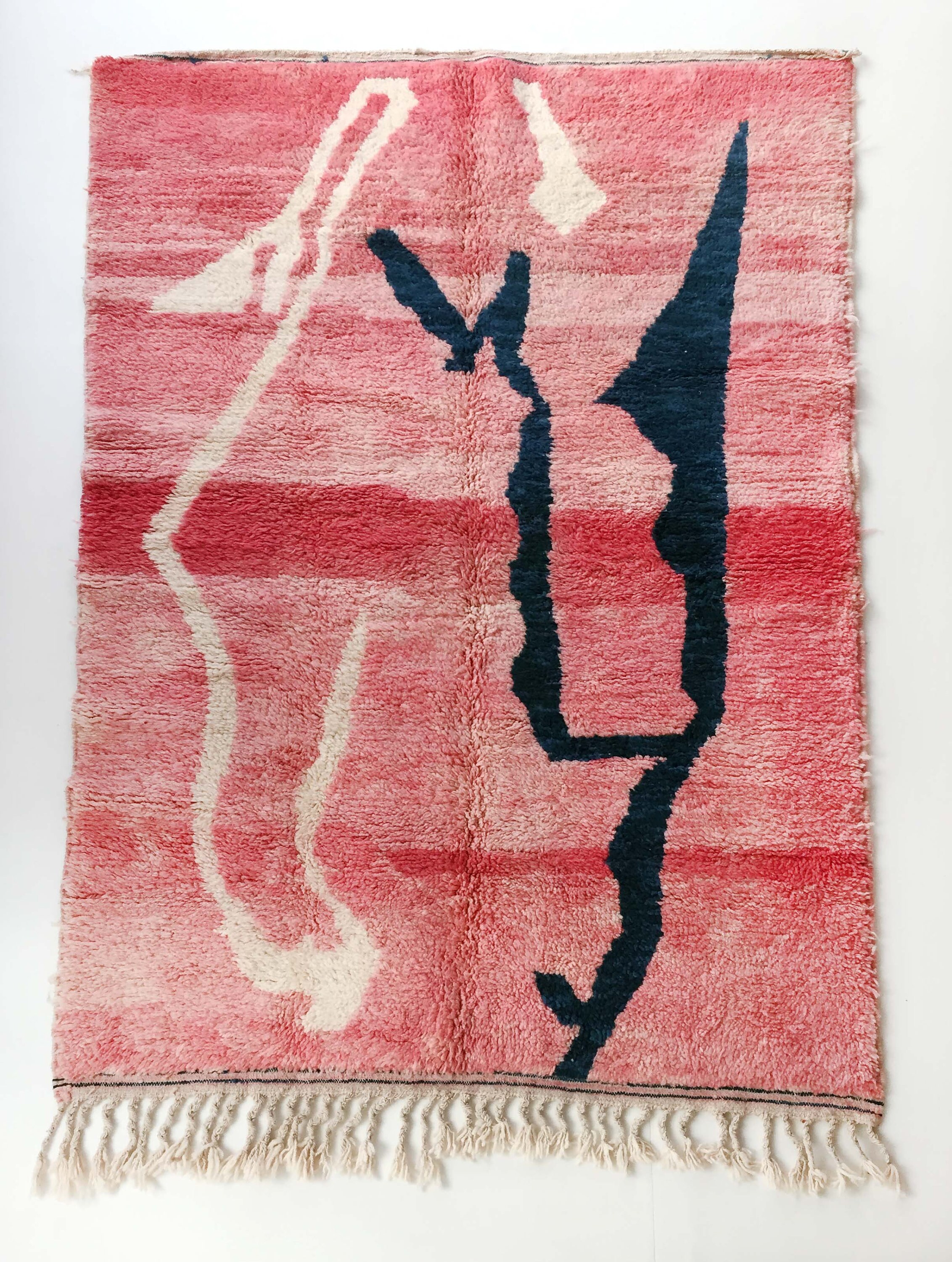 Tapis Berbère Beni Ouarain Rose à Motifs Libres Colorés 246x161cm