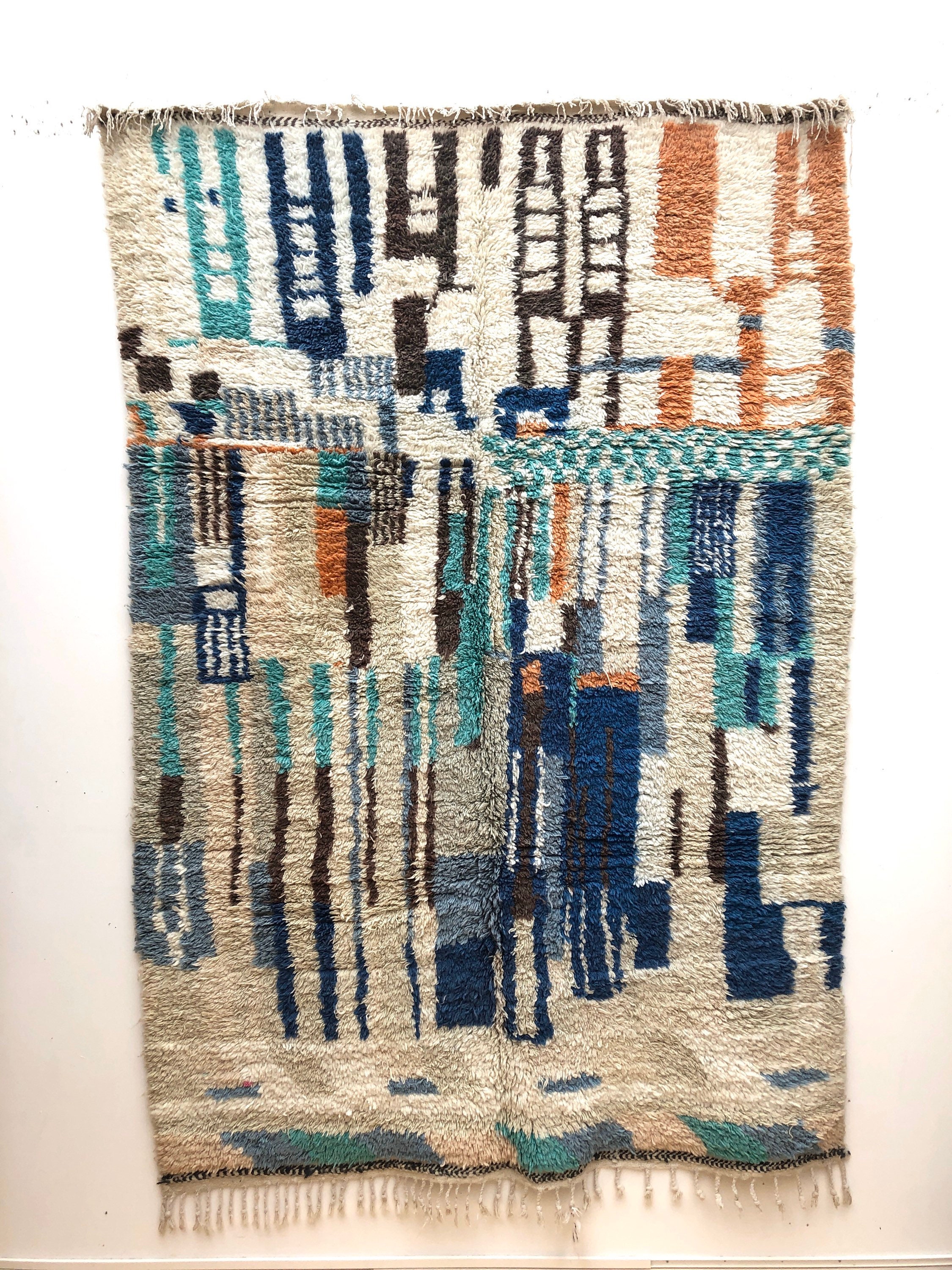 Tapis Berbère Marocain Neuf Azilal 2, 27x1, 57M