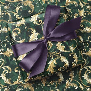 Carta da regalo di lusso con vortici ornamentali regali verdi e oro - Carta da regalo ornamentale di alta qualità per occasioni speciali - Carta da regalo elegante