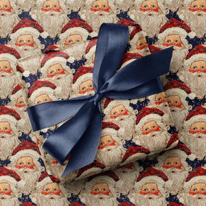 Carta da regalo speciale natalizia con testa di Babbo Natale vintage e piastrelle - Carta da regalo in stile tradizionale dipinta a mano - Carta da regalo di lusso per le festività natalizie