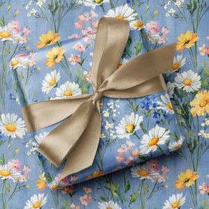 Papier cadeau « Style denim » fleurs sauvages | Aquarelles de marguerites, de bleuets et de myosotis | Emballage cadeau de luxe rustique floral champêtre