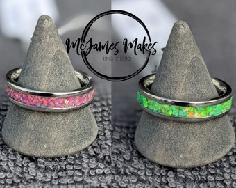 Anillo de Acero Inoxidable con Incrustación de Ópalo Triturado - Varios Colores