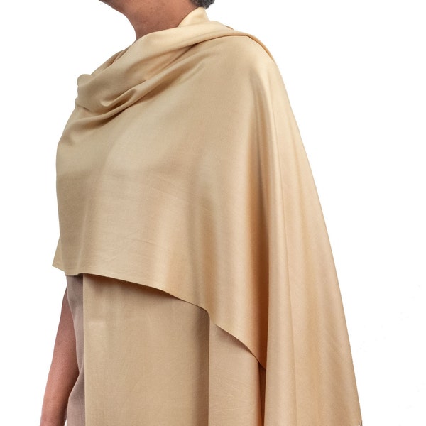 Châle Pashmina d’or pour les mariages, grand enveloppement nuptial élégant, écharpe Pashmina de mariage en or luxueux, accessoires produits de manière éthique