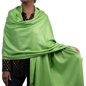 Grüner Pashmina Schal mit Quasten Lime Brautschal Hochzeit Wrap Großer grüner Schal Fair-Trade-Schal Geschenk für Frau York Schals Kostenloser Versand