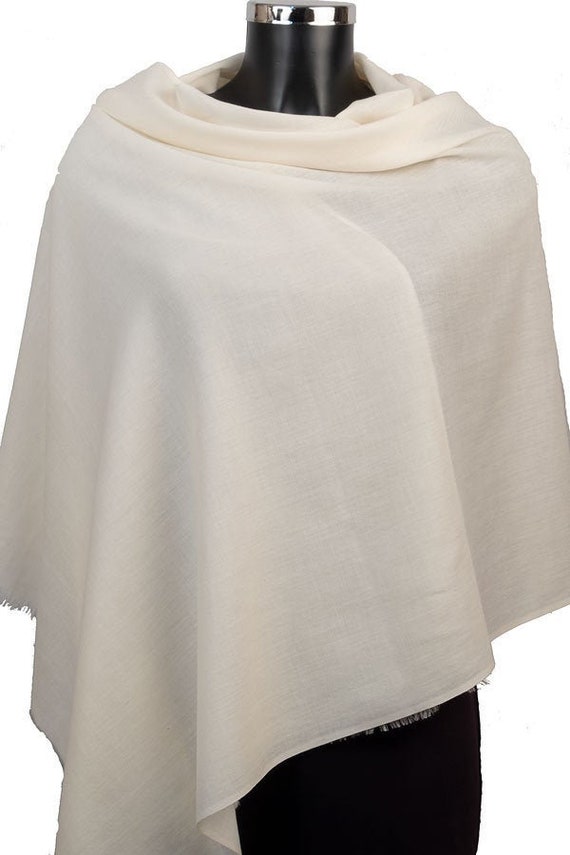 cream wrap for wedding