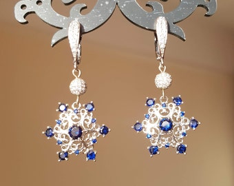 Brincos pendurados de floco de neve feitos à mão, presentes de Natal para ela