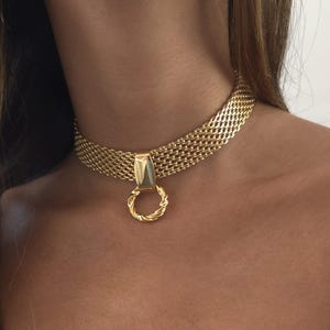 Chunky Chain Choker, O-Ring Gold Plated Day Collar, Luxury Circle Pendant Necklace