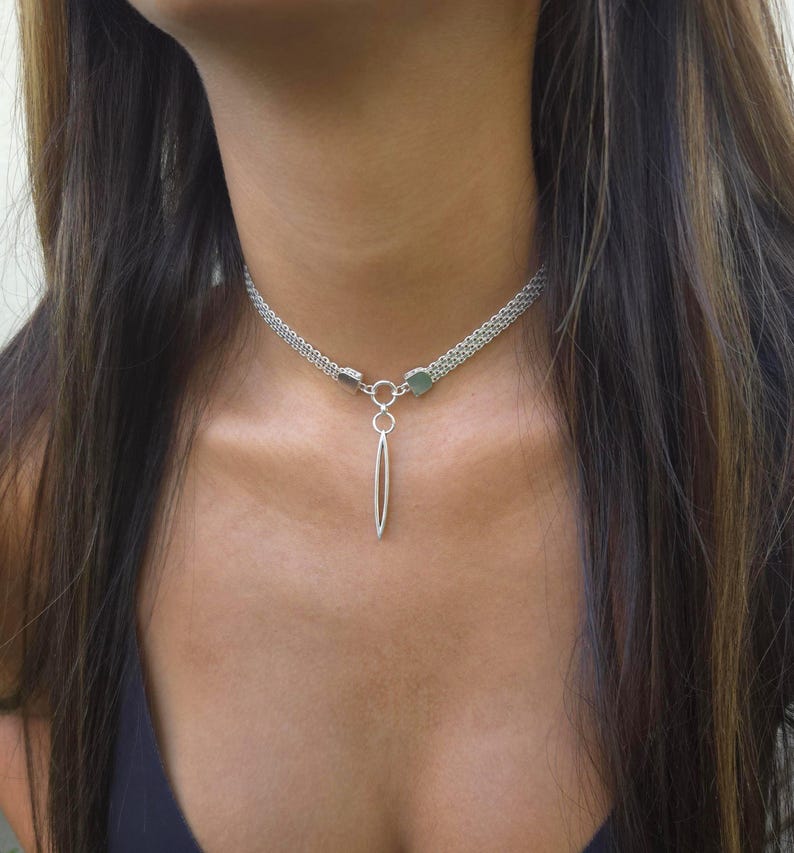 Delicate Sterling Silver V Necklace: Geometric Oval Pendant day collar