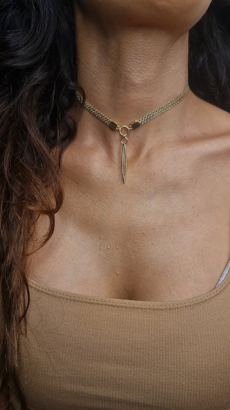 Delicate V Choker Necklace, gold Day Collar for wedding, Geometric pendant Necklace, gothic, goth, punk, emo, necklace