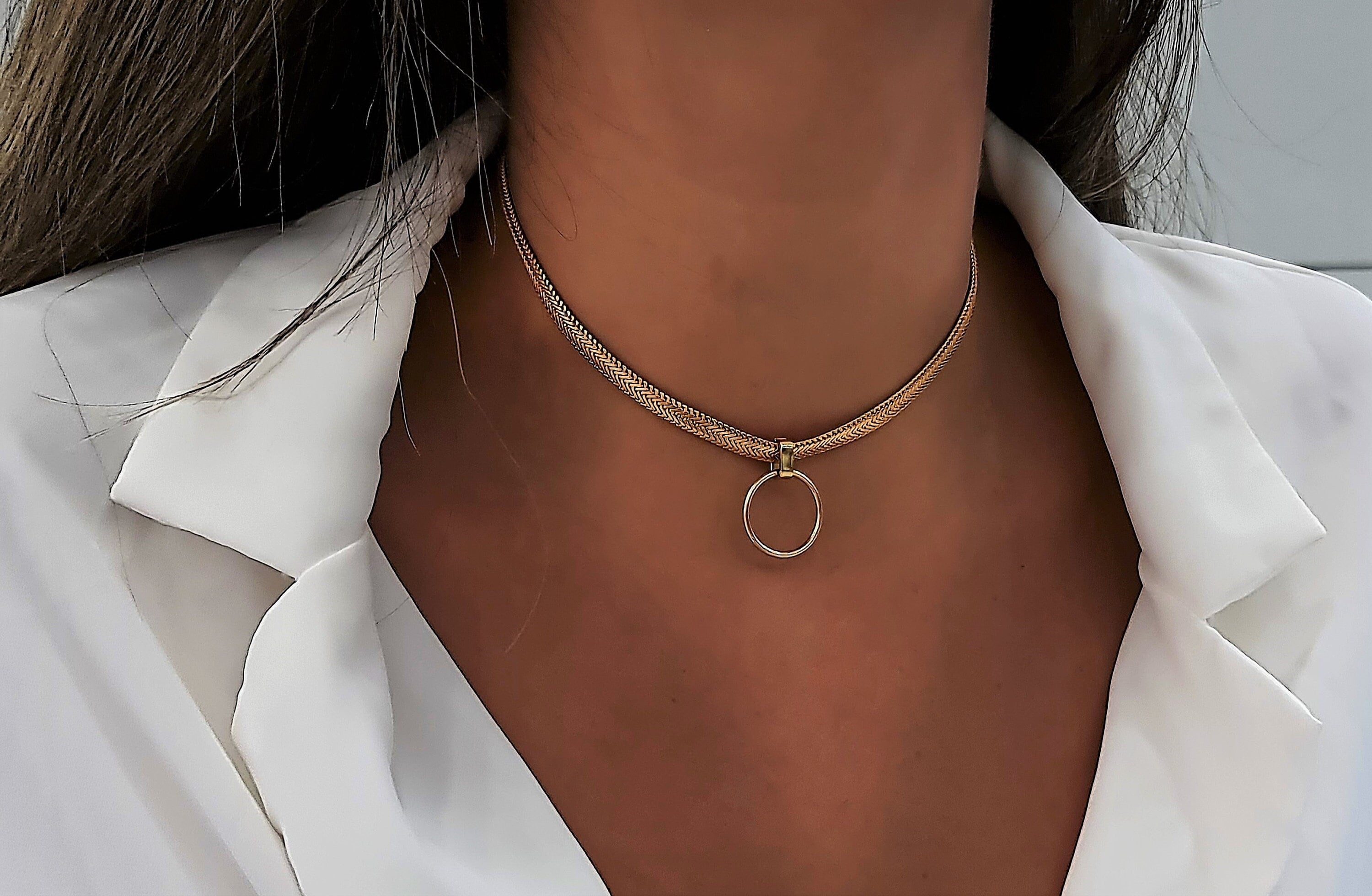 Gold Messing Kreis Ring Choker Halskette, zierliche Fischgrät Kette Halsband