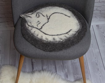 Handmade Wool Felt Chair Pad: Sleeping Cat Design, Decorative Accent Rug
