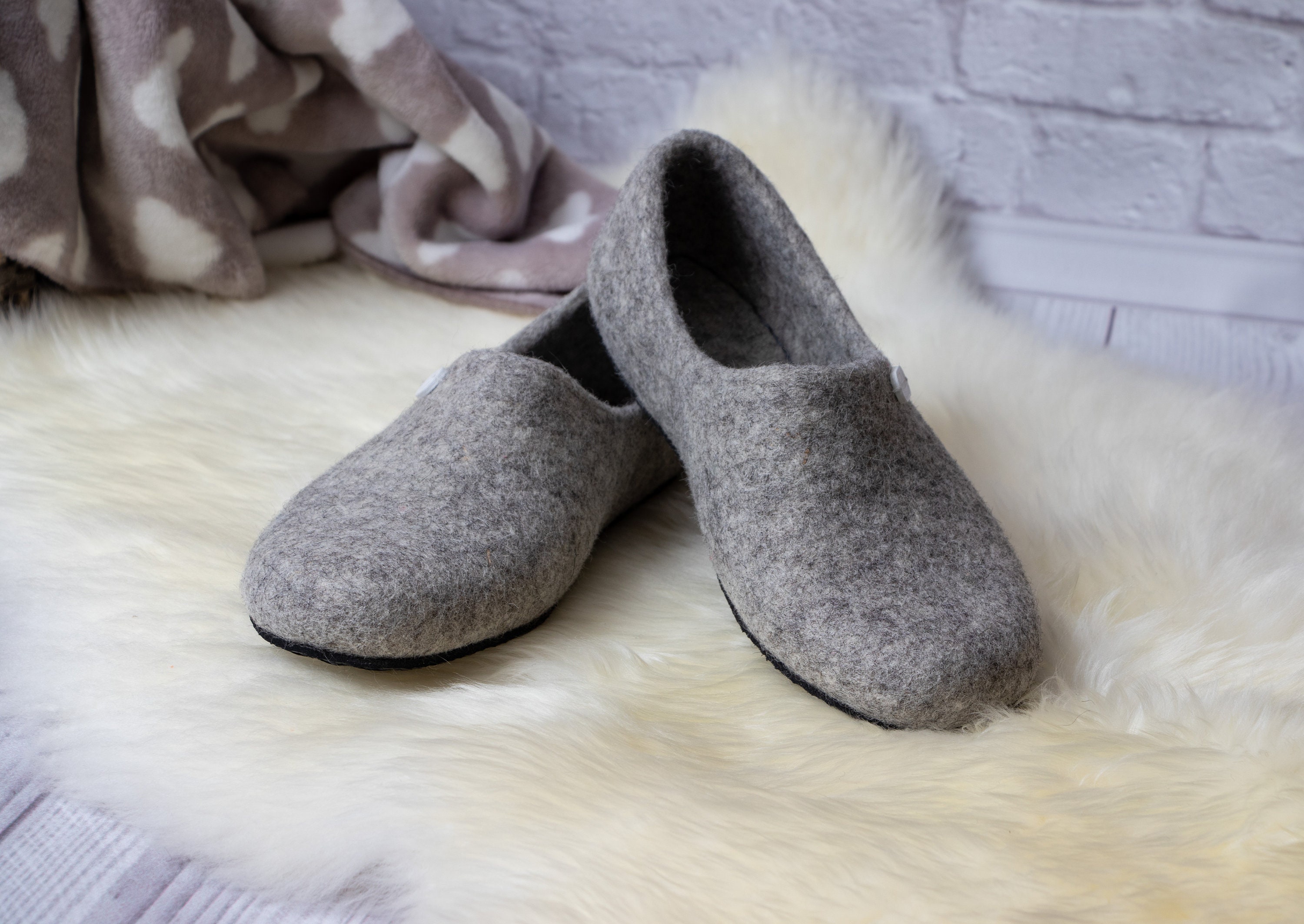 Felted Men's Slippers Gray Slippers Made Natural Wool Felted Clogs