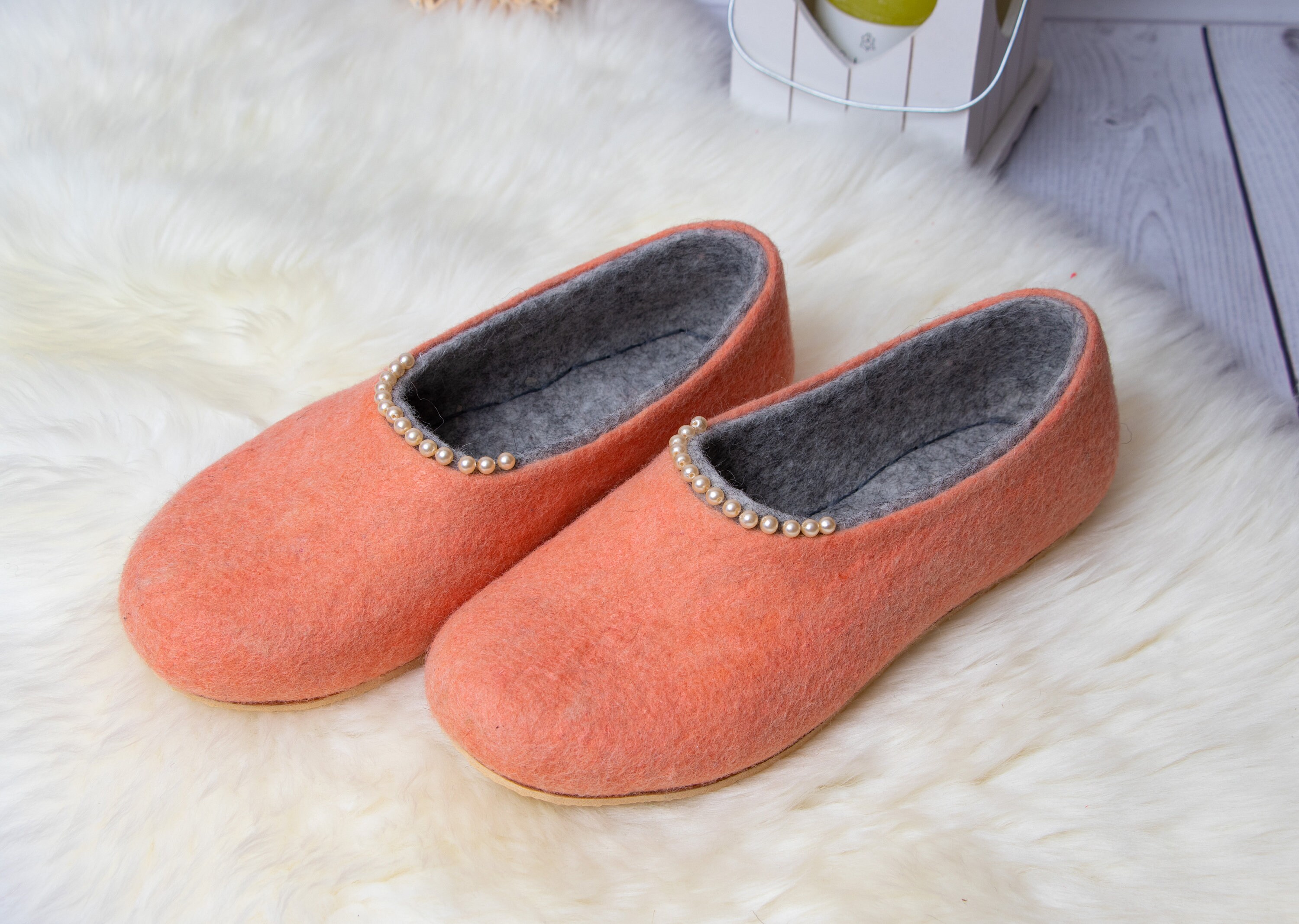 peach color slippers