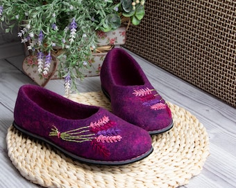 Floral Embroidered Felted Wool Slippers: Lavender Art Shoes