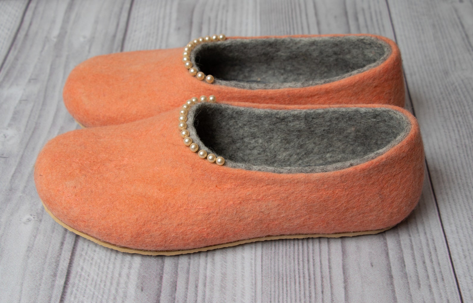 peach color slippers