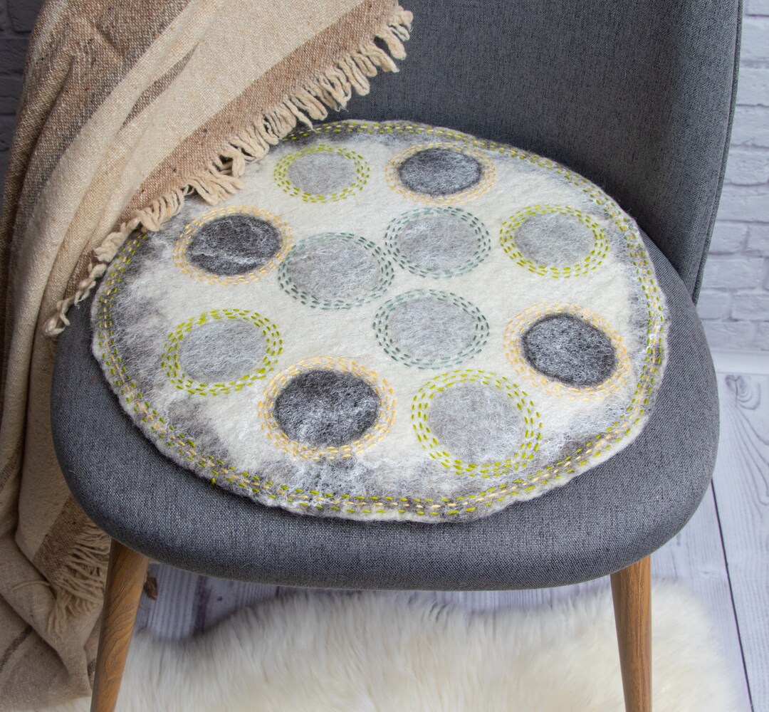Universal Eco Friendly Felt Pad Dining/kitchen Chair Pads Round Chair Cushions for Decorating