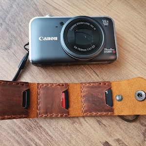 Porte-cartes SD en cuir Crazy Horse fait main - Fermeture à pression sécurisée, compact et durable, parfait pour les photographes, cadeau idéal pour les voyages