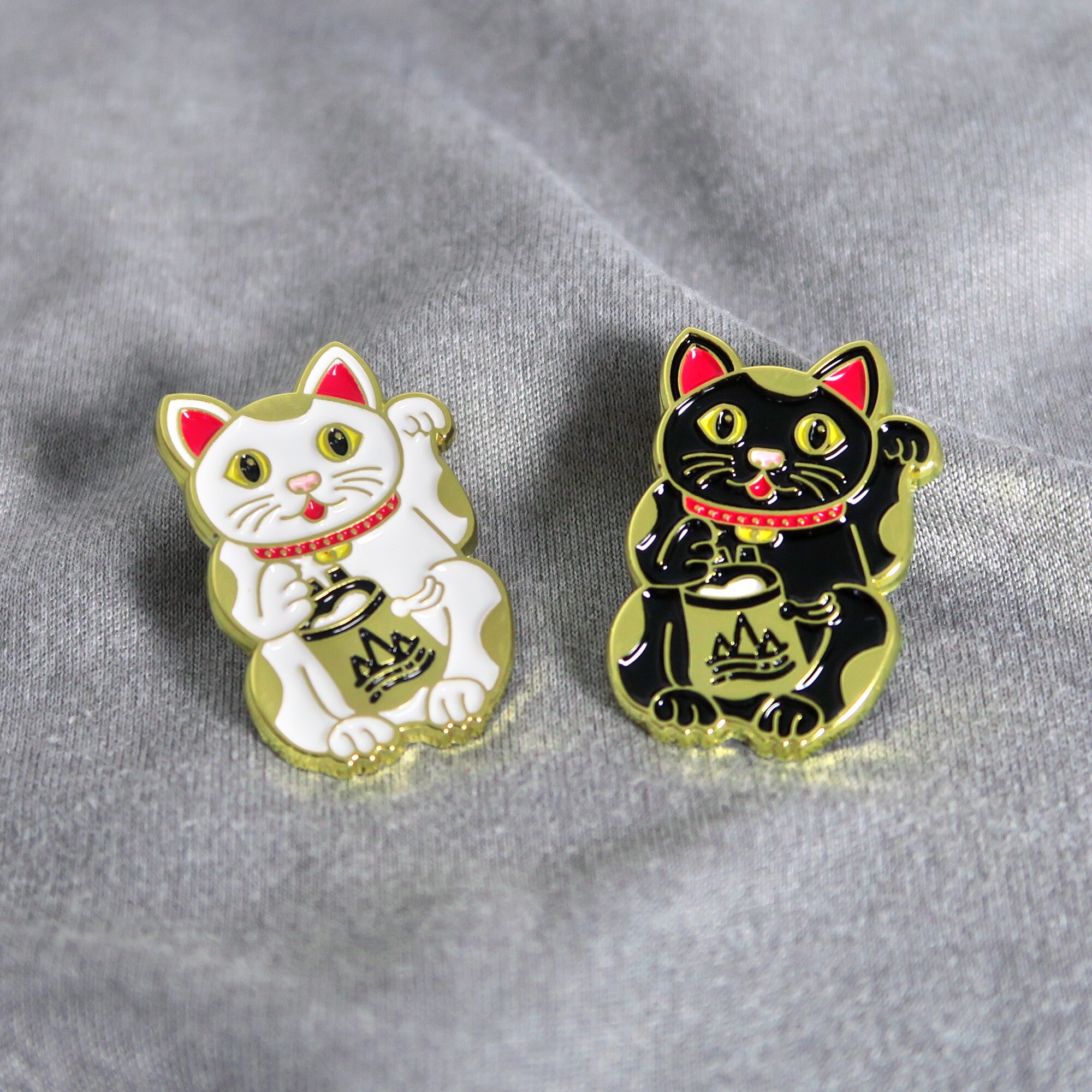 Lucky Rock Kitty Enamel Pin – Unique Gift for Climbers – Rock Climbing Pin – Bouldering Pin